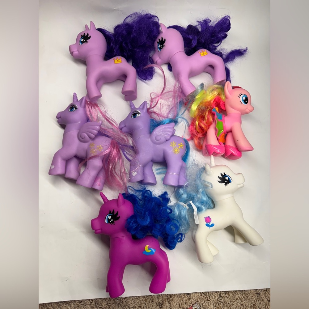 Assorted Wonder Pony Land by Gi-Go Ponies 7”